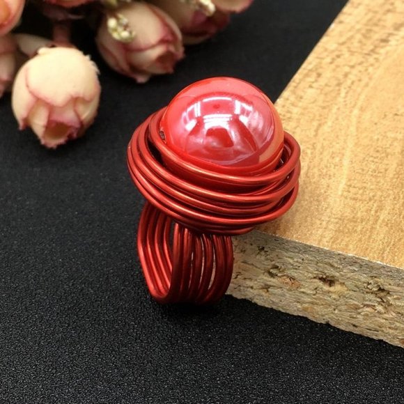 Red Statement Ring - Picture 4 of 4